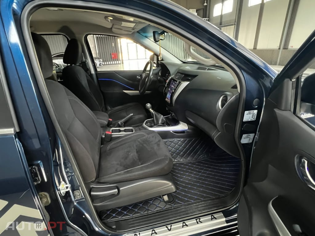 Nissan Navara 2.3 Cdi 4WD - Dupla Cabine