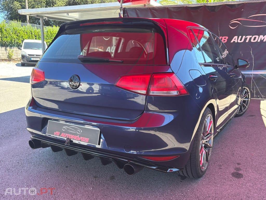 Volkswagen Golf 1.6 TDi BlueMotion Confortline