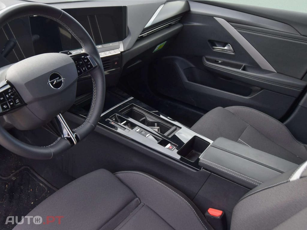 Opel Astra Sports Tourer 1.2 T Hybrid GS eDCT