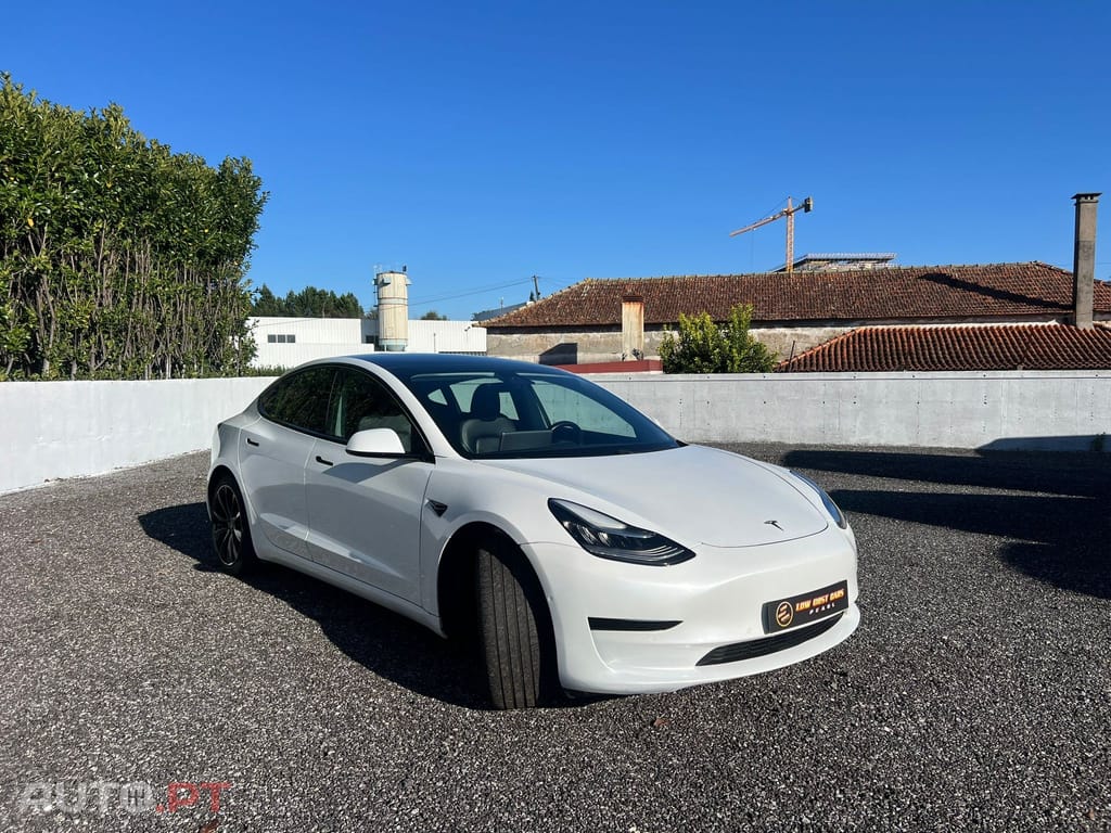 Tesla Model 3 Tração Traseira