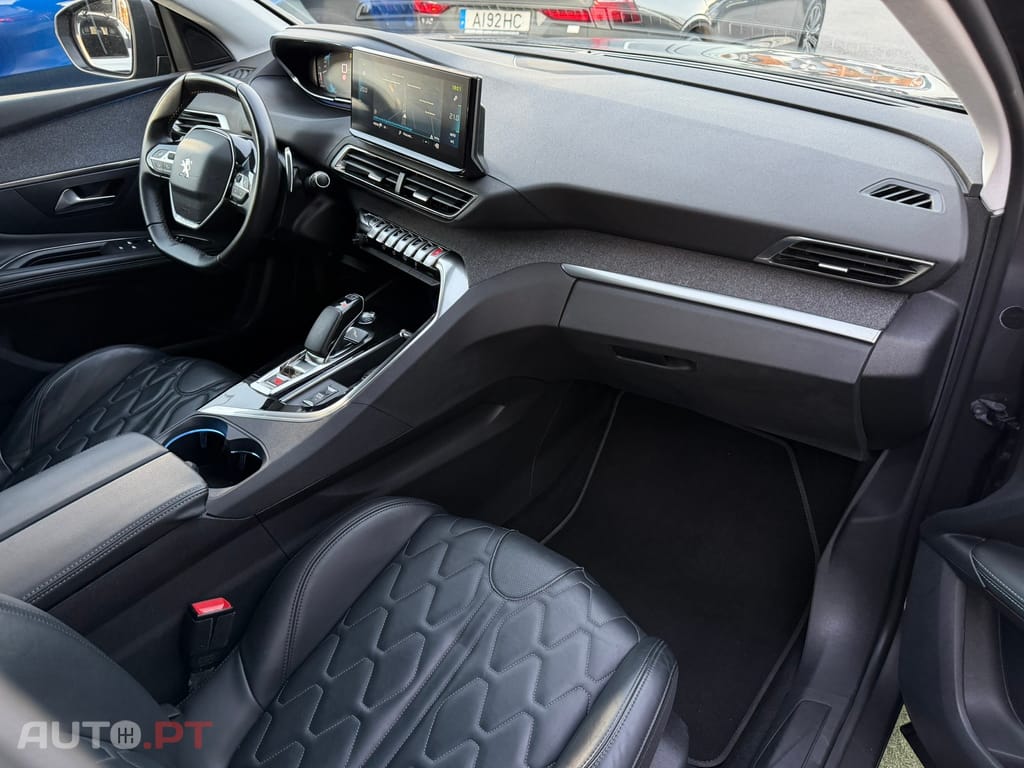 Peugeot 3008 1.6 Hybrid Allure e-EAT8