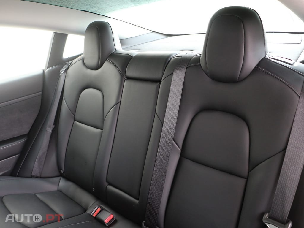 Tesla Model 3 Long-Range Dual Motor AWD