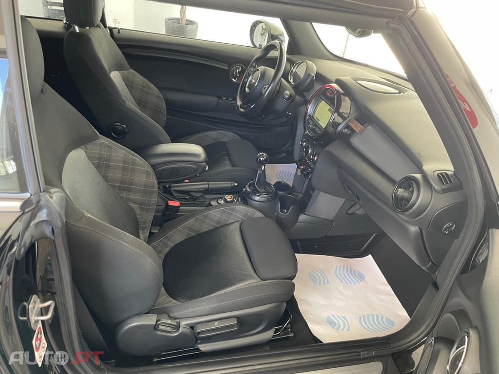 MINI Cabrio Cooper D