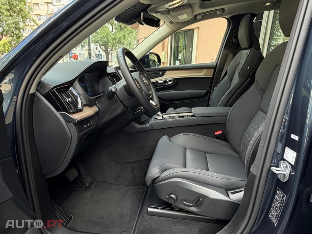 Volvo XC90 2.0 T8 PHEV Plus Bright AWD