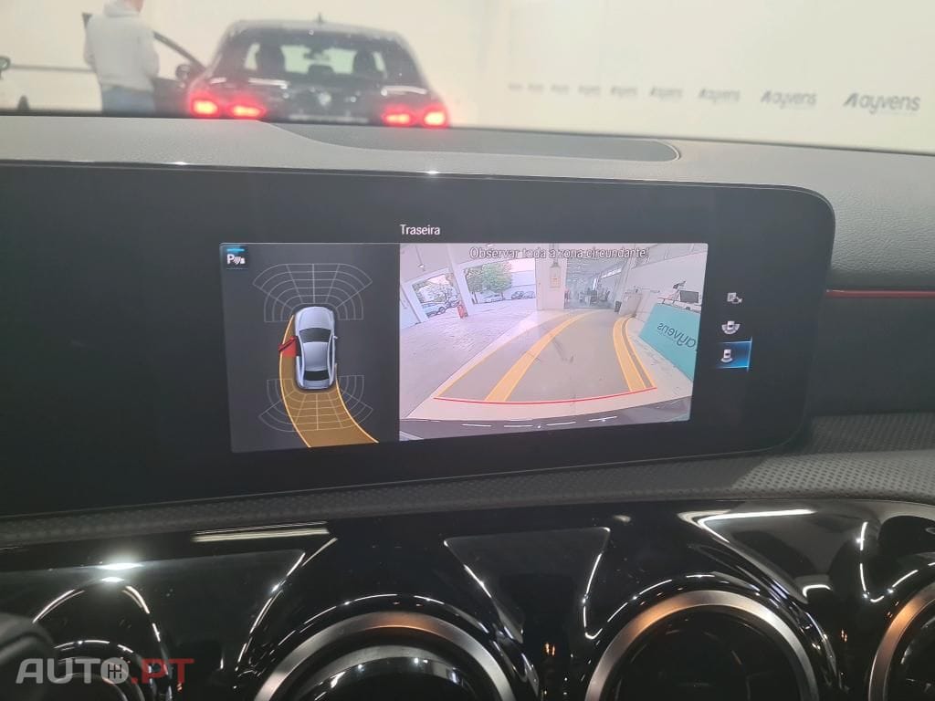 Mercedes-Benz A 250 e AMG Line