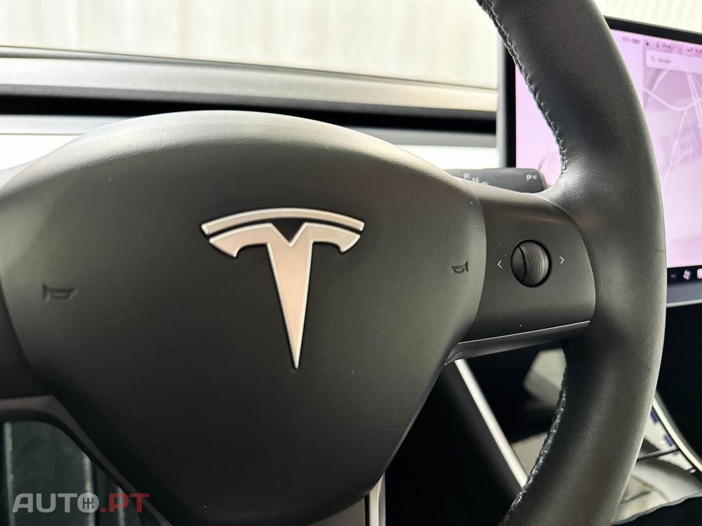 Tesla Model 3 Long-Range Dual Motor AWD