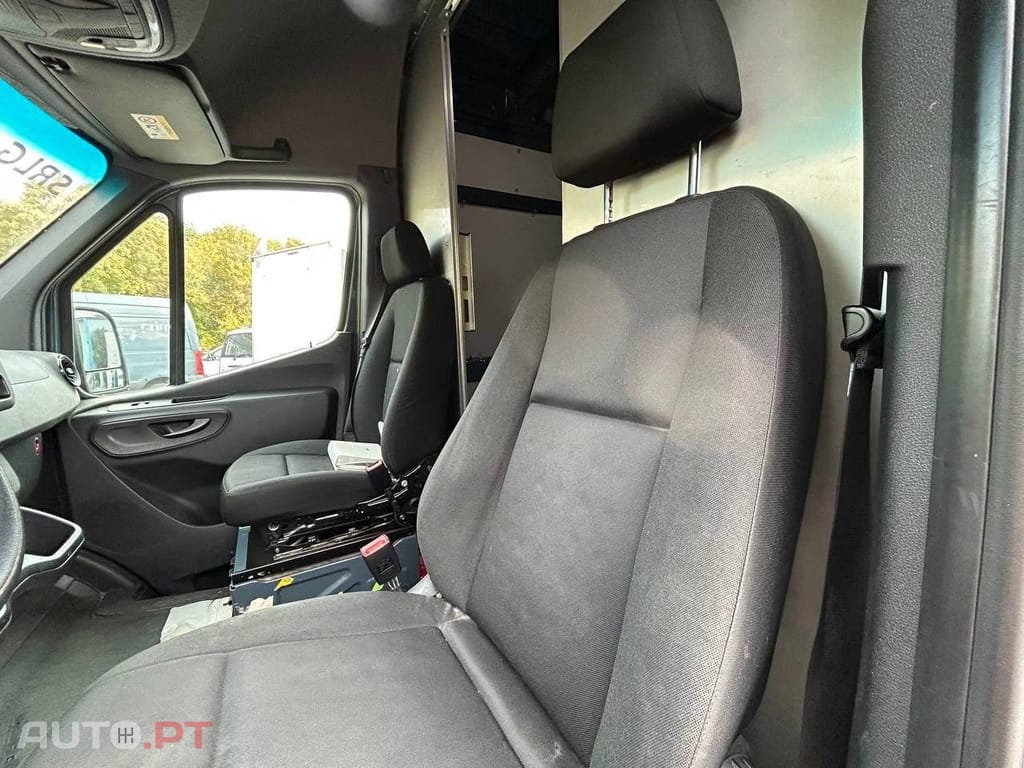 Mercedes-Benz Sprinter L2