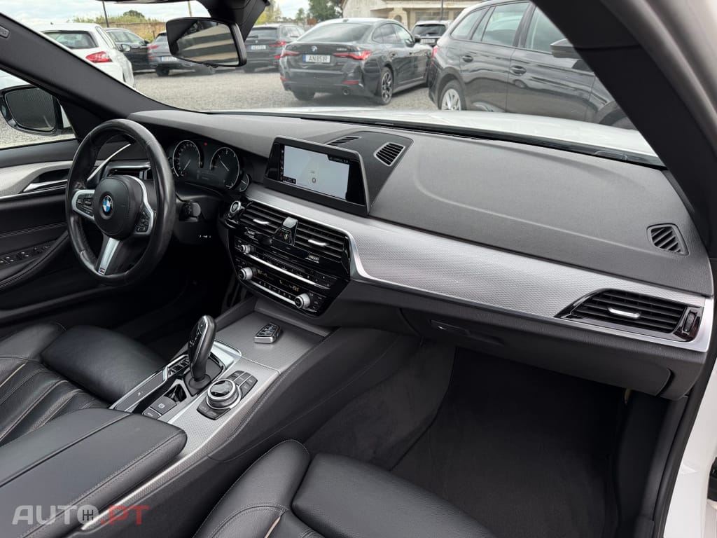 BMW 520 d Pack Desportivo M Auto