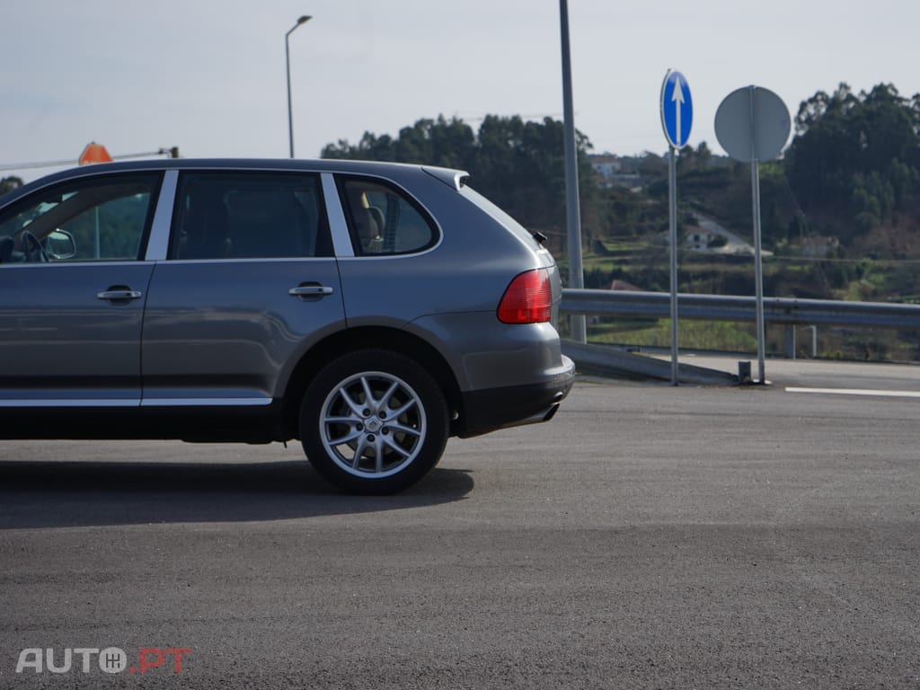 Porsche Cayenne Tiptronic