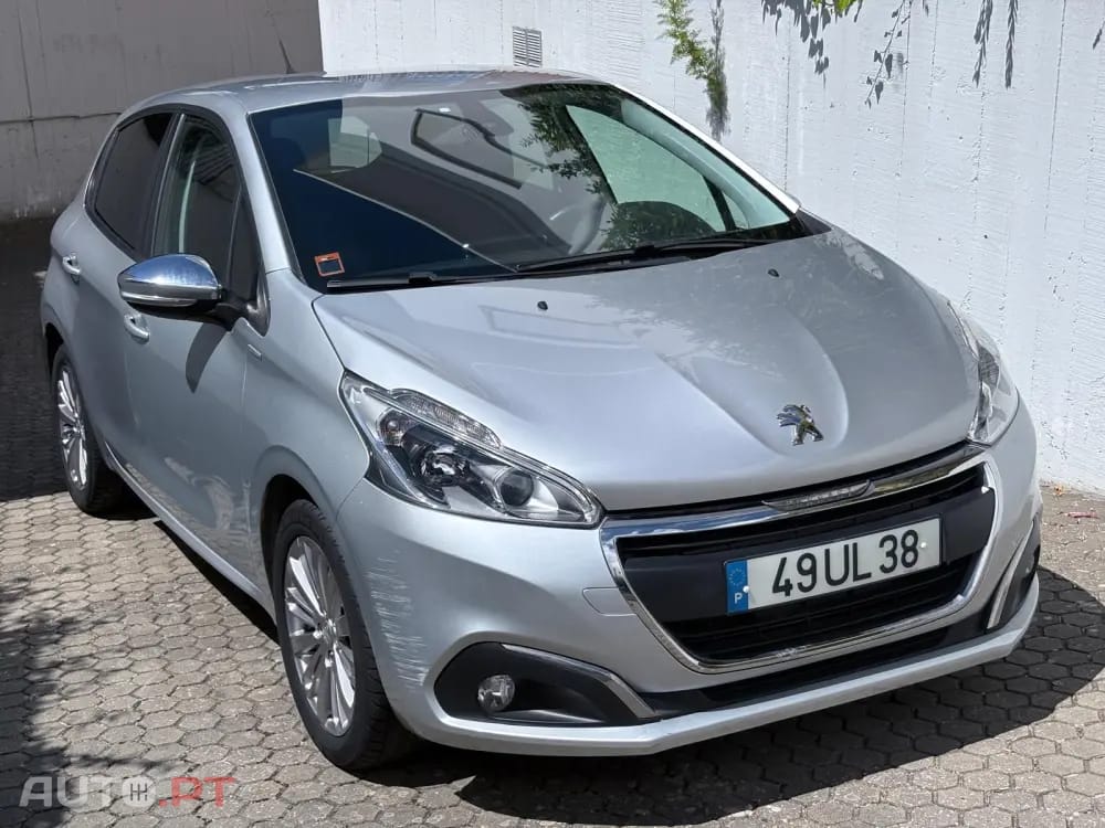 Peugeot 208 1.6 BlueHDi Style