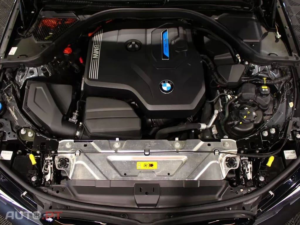 BMW 320 e Line Sport Auto