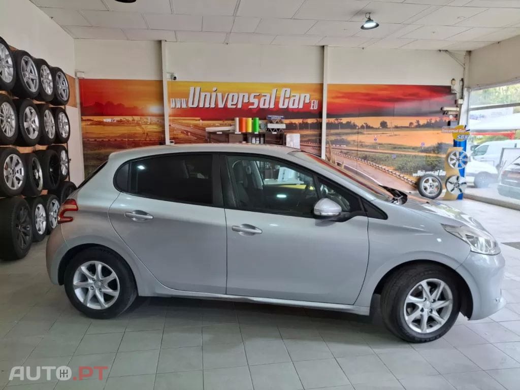 Peugeot 208 1.2 VTi Allure