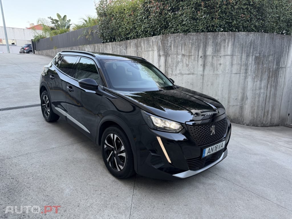 Peugeot 2008 1.5 BlueHDi Allure Pack