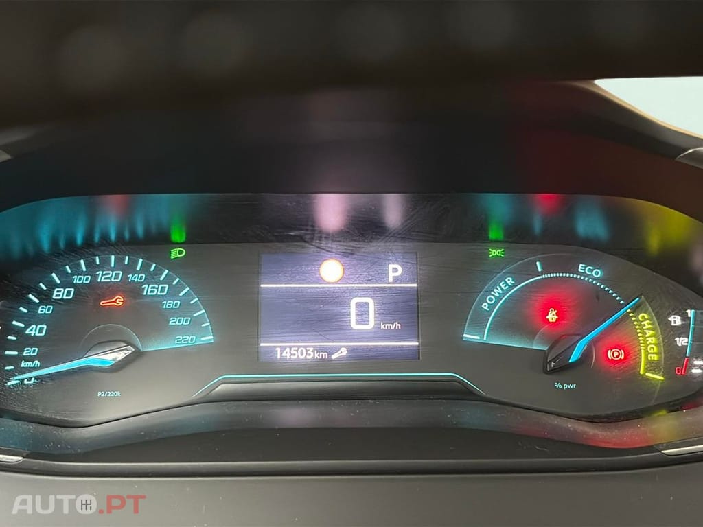 Peugeot 208 1.2 Hybrid Style e-DCS6