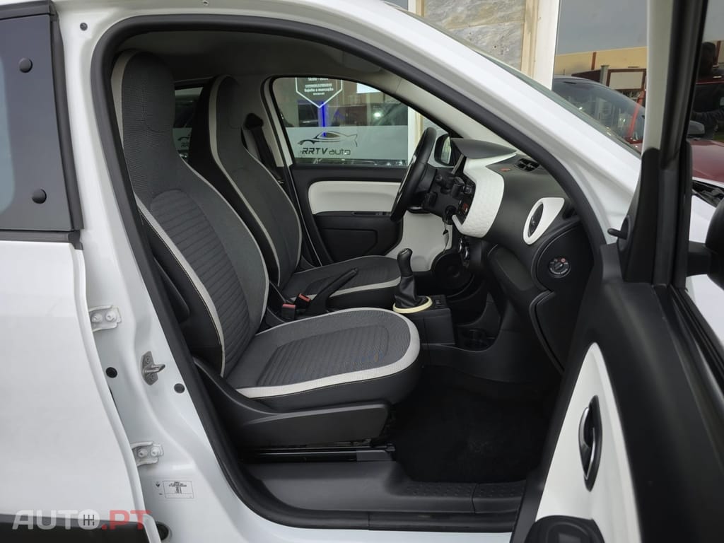 Renault Twingo SCe 70 S&S Cosmic