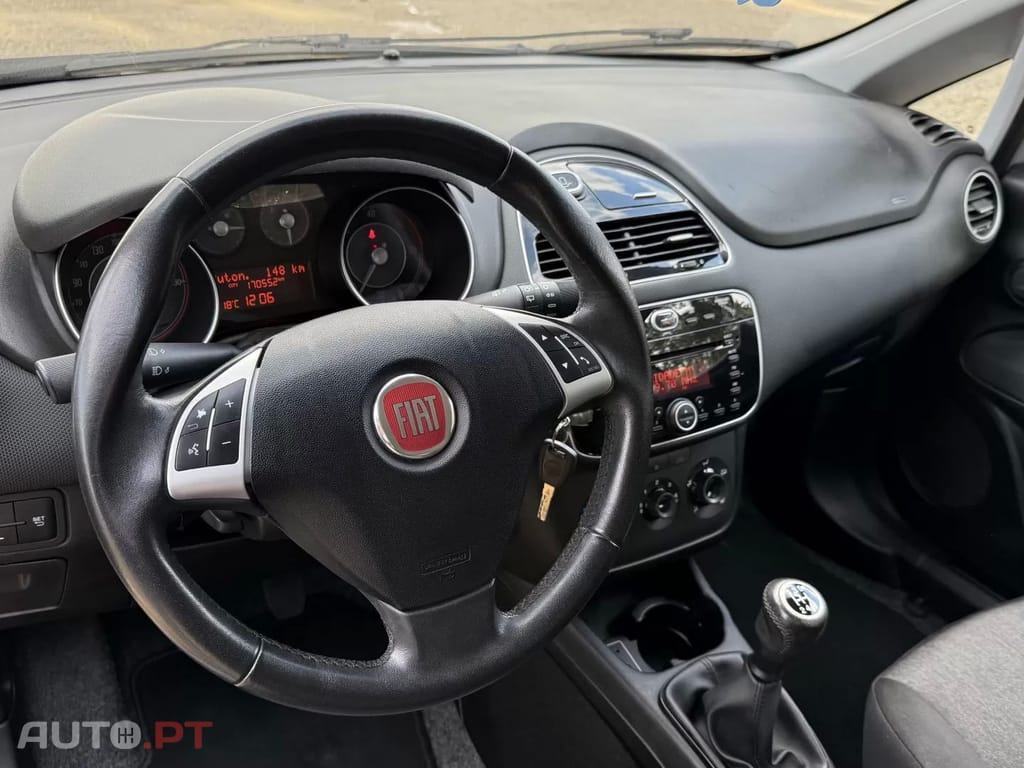 Fiat Punto 1.3 M-Jet Lounge Start&Stop — fotografia 14