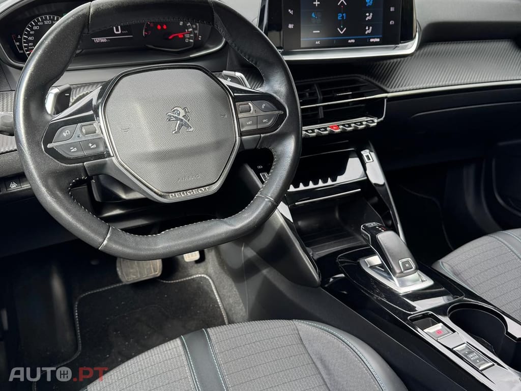 Peugeot 2008 1.5 BlueHDi Allure Pack EAT8