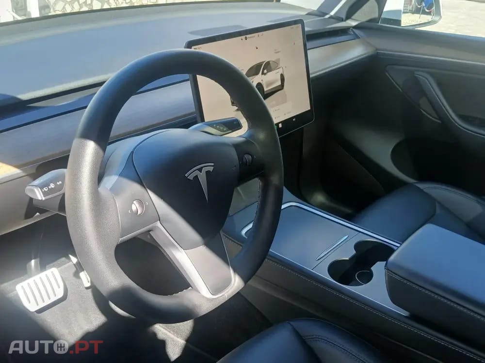 Tesla Model Y Performance Dual Motor AWD