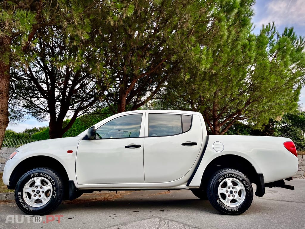 Mitsubishi L200 DI-D  4x4