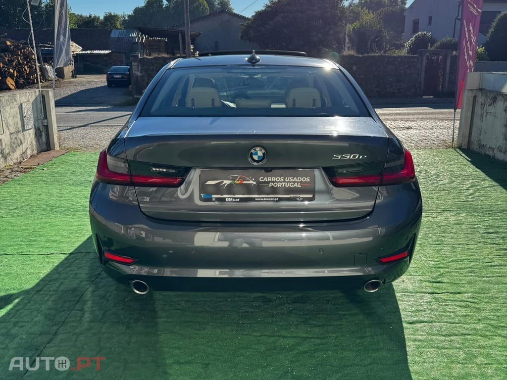 BMW 330 e Line Sport Auto