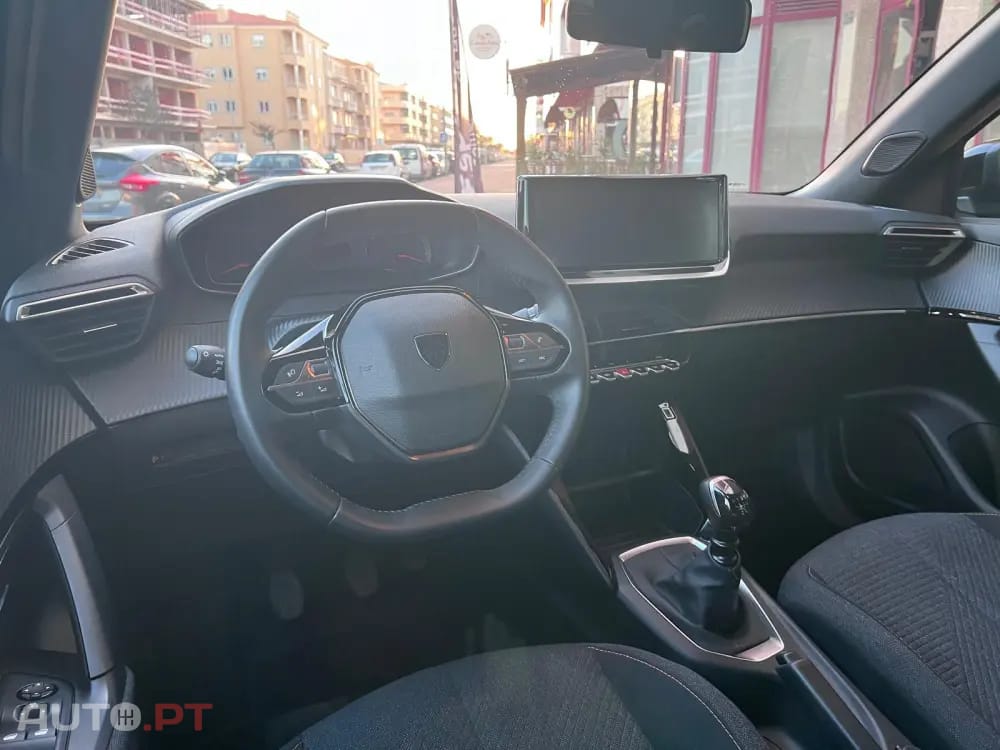 Peugeot 2008 1.2 PureTech Style
