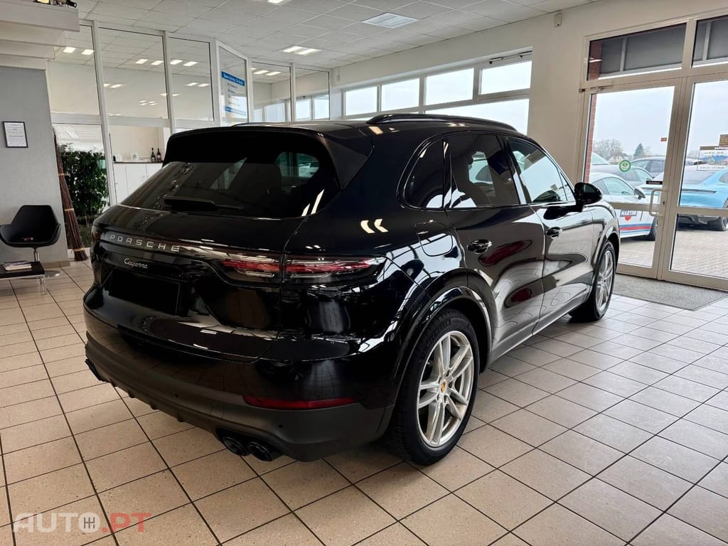 Porsche Cayenne V6