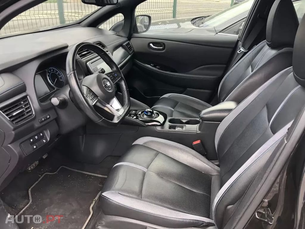 Nissan Leaf Tekna Two Tone+ProPilot Park