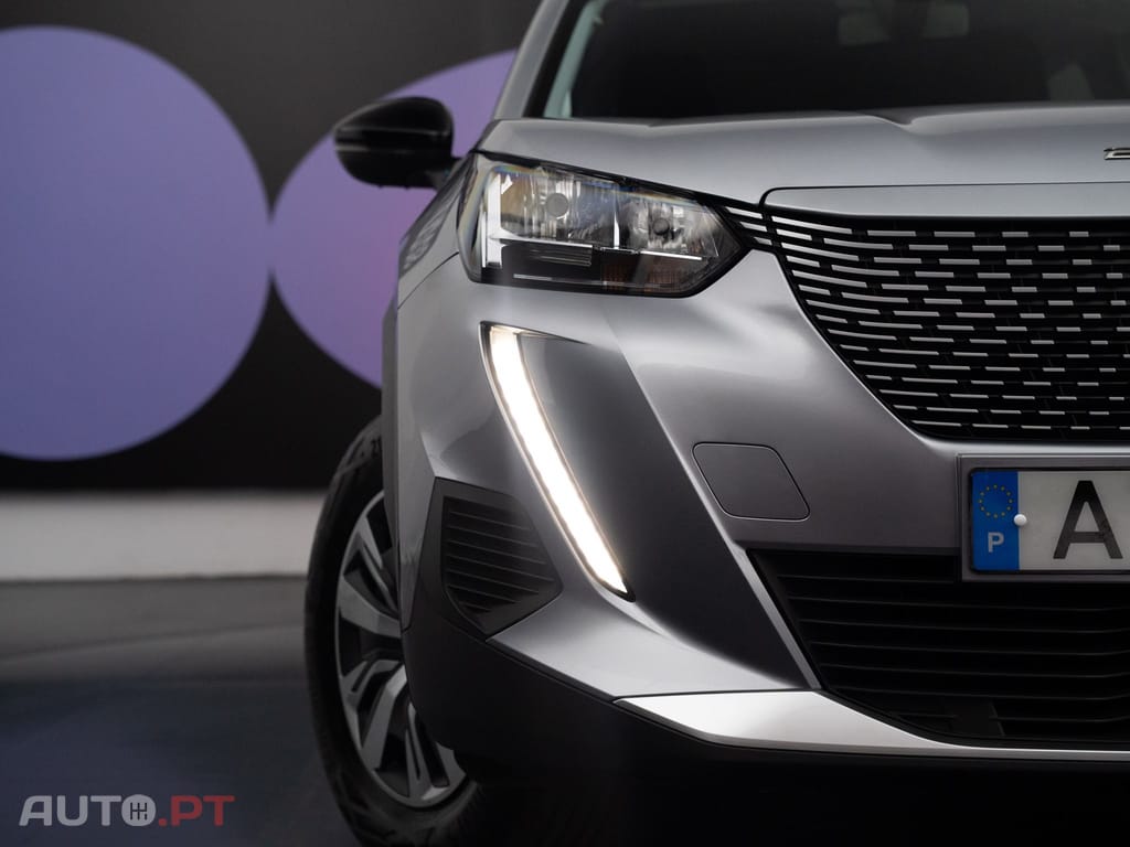 Peugeot E-2008 50 kWh Active