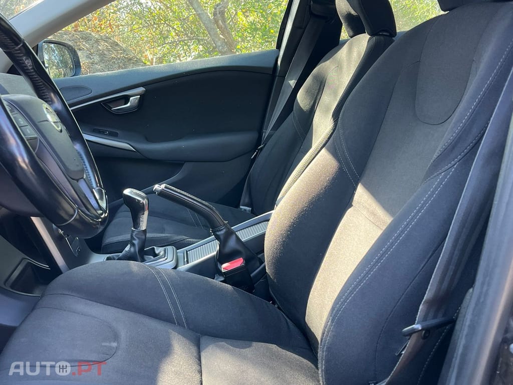Volvo V40 Cross Country cross country
