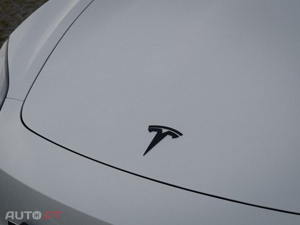 Tesla Model 3 Standard Range RWD