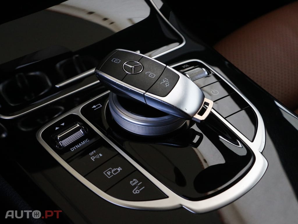 Mercedes-Benz C 300 de AMG Line