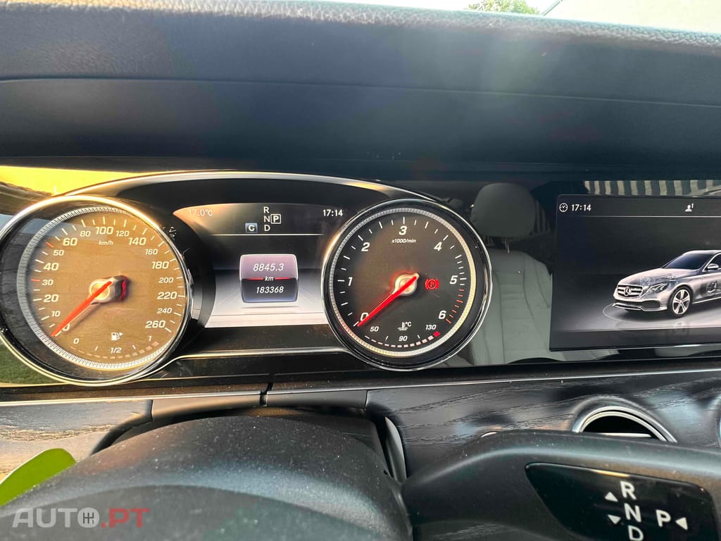 Mercedes-Benz E 200 d T 9G-TRONIC