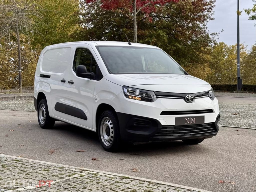 Toyota Proace City  L2 1.5D - 3 Lugares