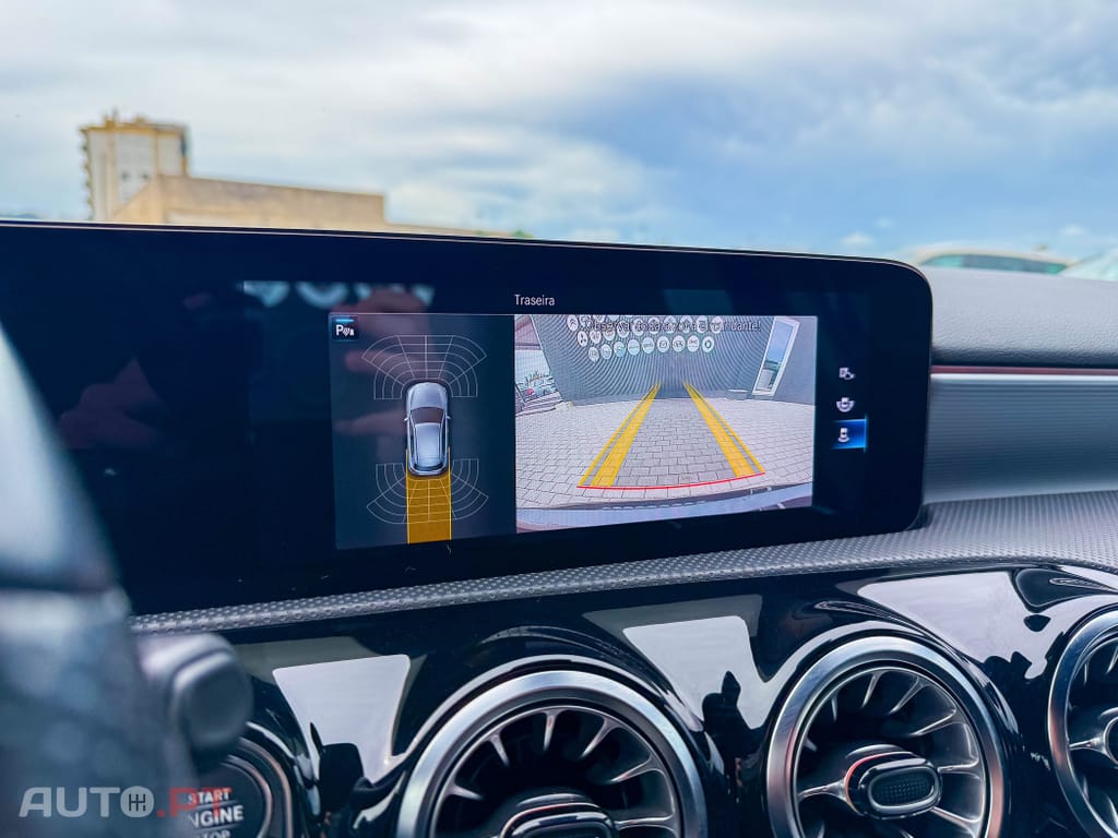 Mercedes-Benz A 250 e AMG Line