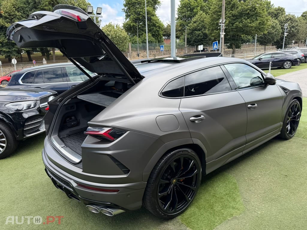 Lamborghini Urus 4.0 V8