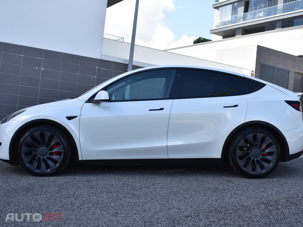 Tesla Model Y Performance Tração Integral