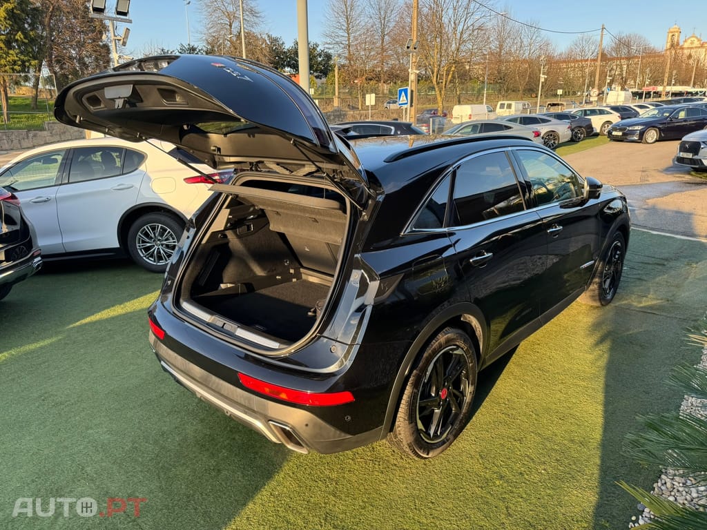 DS DS7 Crossback E-Tense Performance Line EAT8
