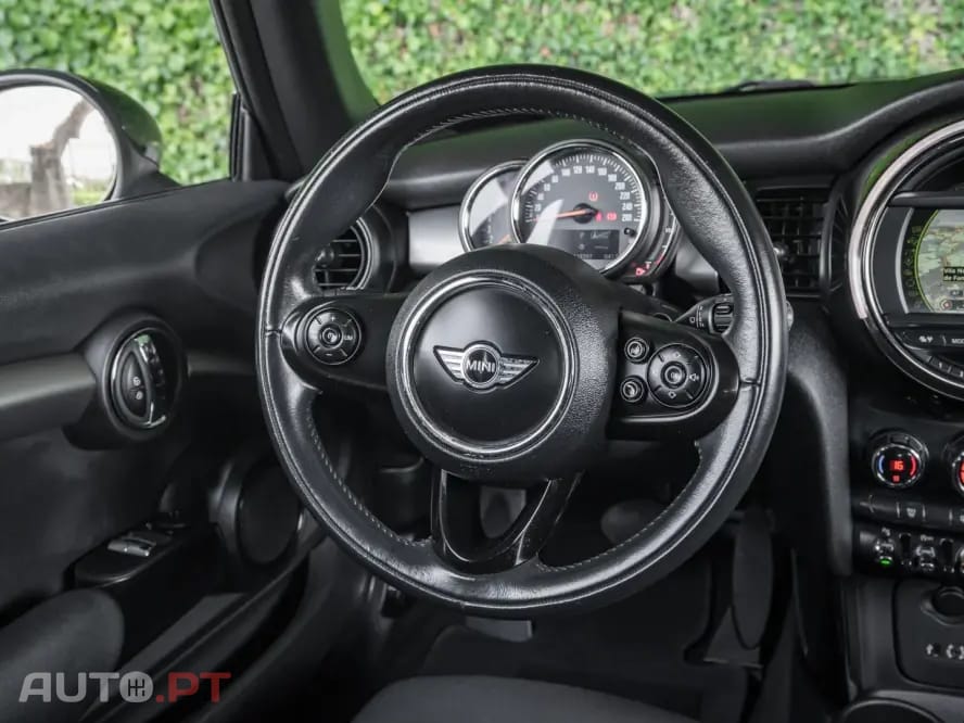 MINI Cooper Cooper Auto