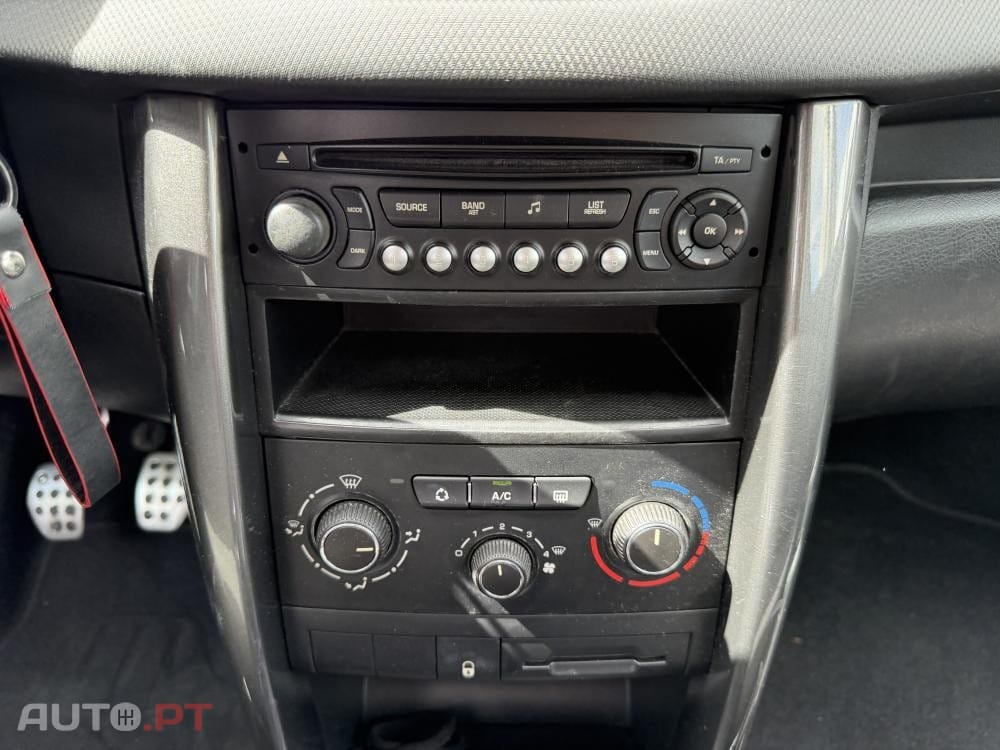 Peugeot 207 1.4 HDi Sportium