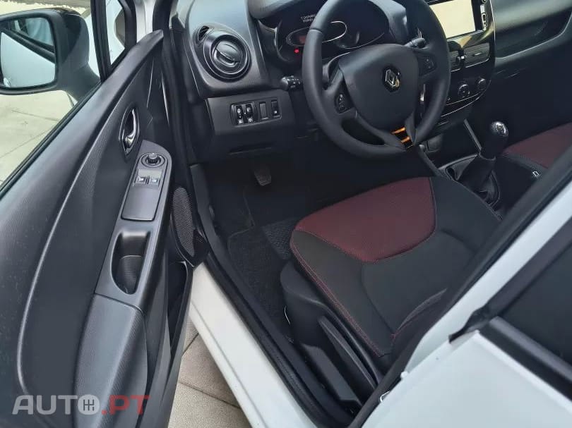 Renault Clio Sport Tourer 0.9 TCE