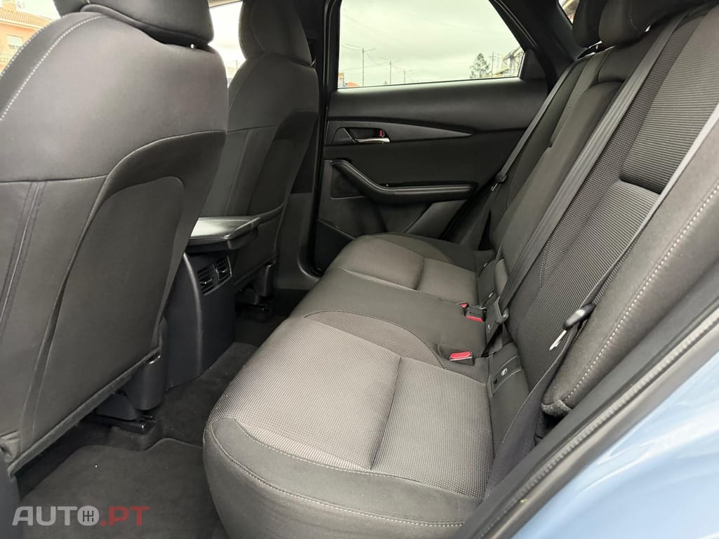 Mazda CX-30 2.0 e-Skyactiv-G Exclusive-line