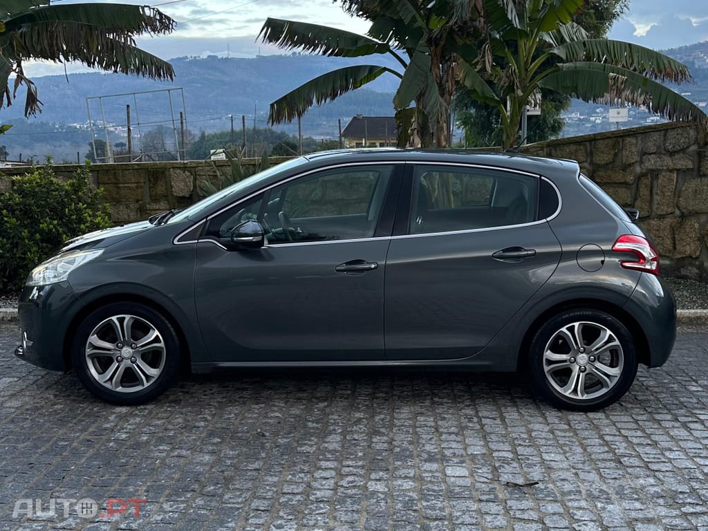 Peugeot 208 1.4 HDI