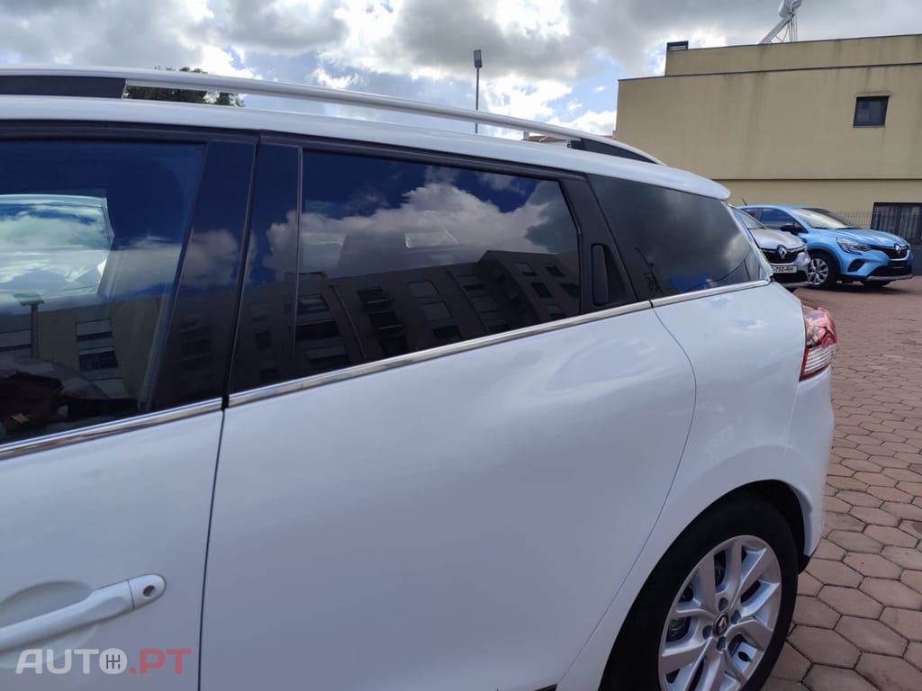 Renault Clio Sport Tourer 0.9 TCe Limited