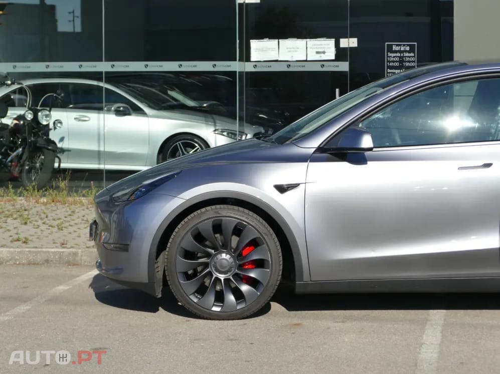 Tesla Model Y Performance Tração Integral