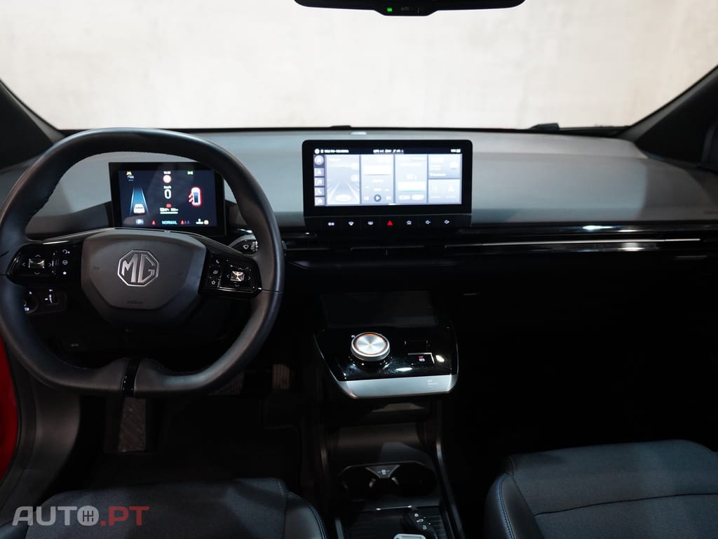 MG MG4 64 kWh Luxury