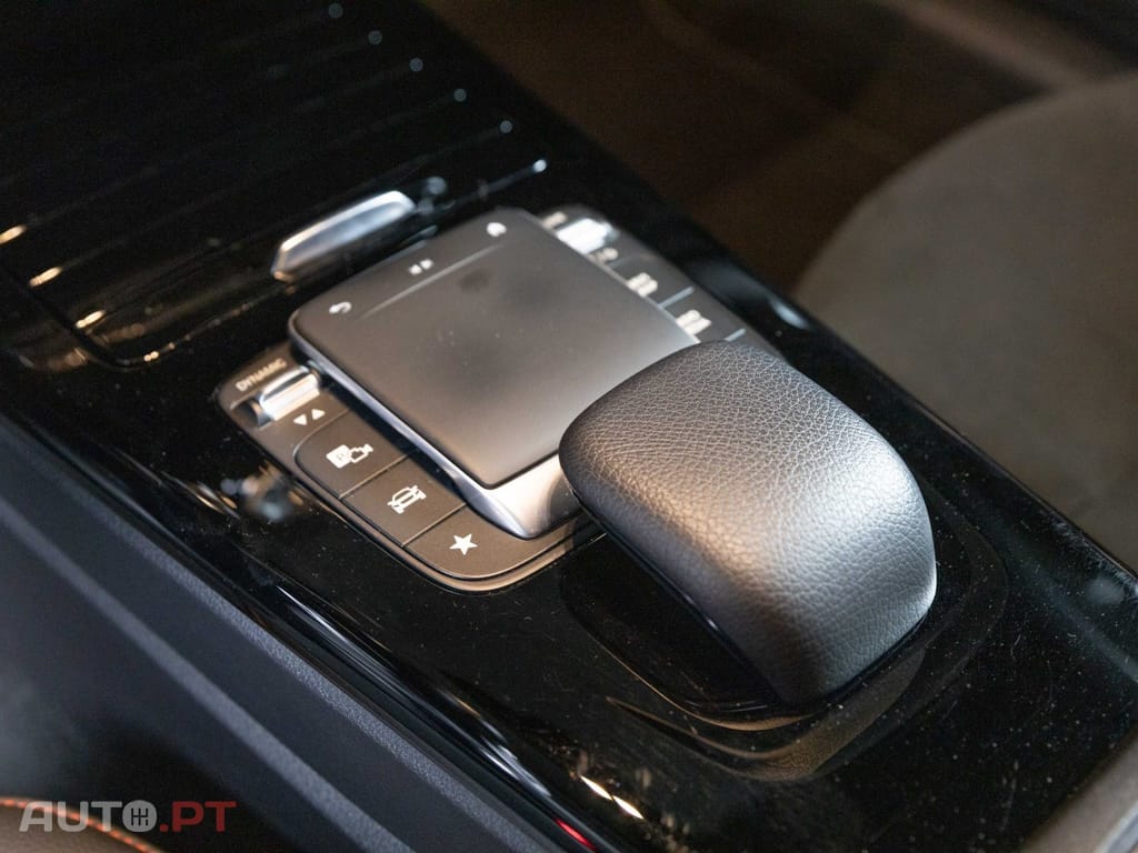 Mercedes-Benz CLA 250 e AMG Line