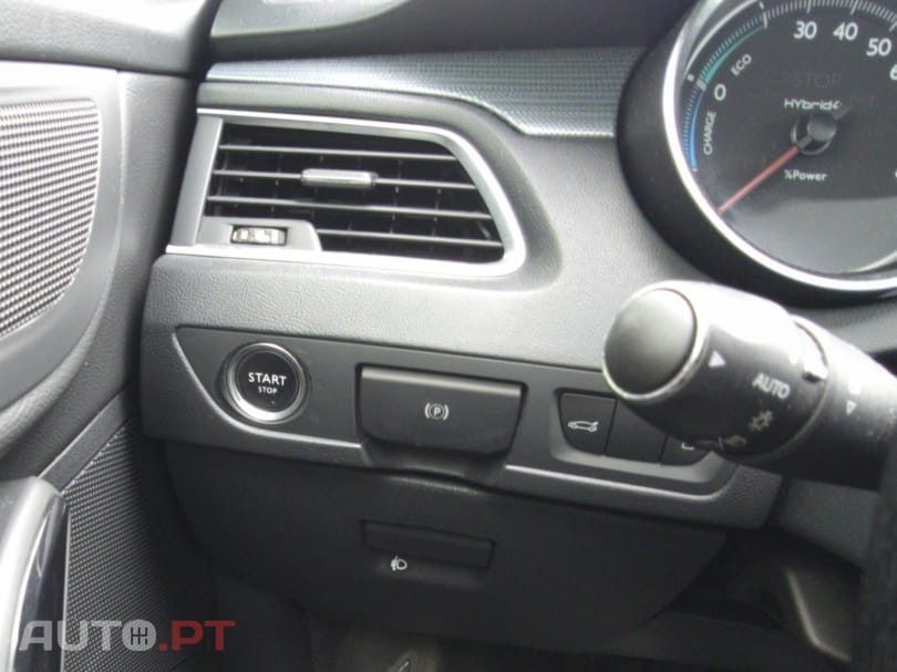 Peugeot 508 RXH 2.0 HDi Hybrid4 2-Tronic