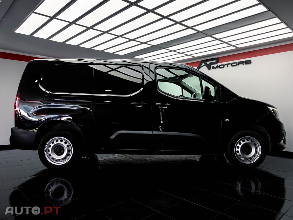 Opel Combo 1.5 CDTi L2H1 Essentia