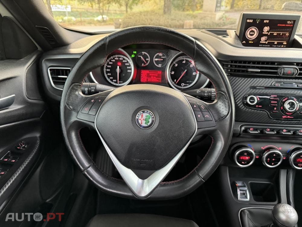 Alfa Romeo Giulietta 2.0 JTDM 16V Veloce