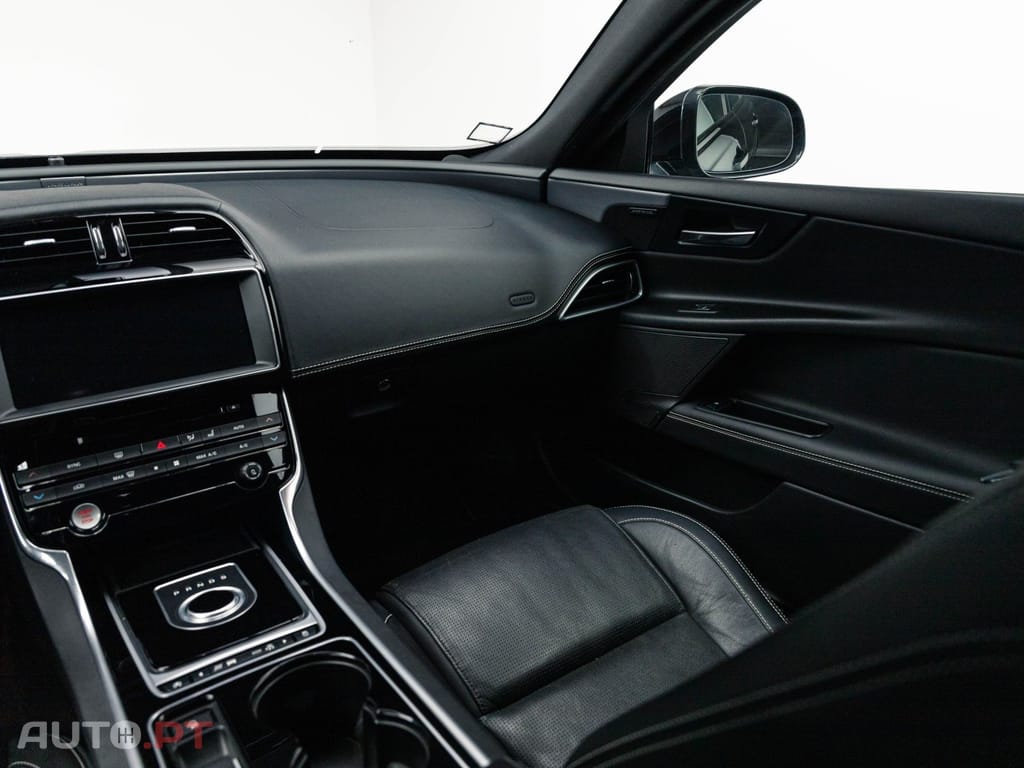 Jaguar XE 2.0 D R-Sport Aut.